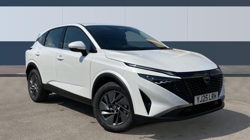 Nissan Qashqai 1.3 DiG-T MH Acenta Premium 5dr Petrol Hatchback